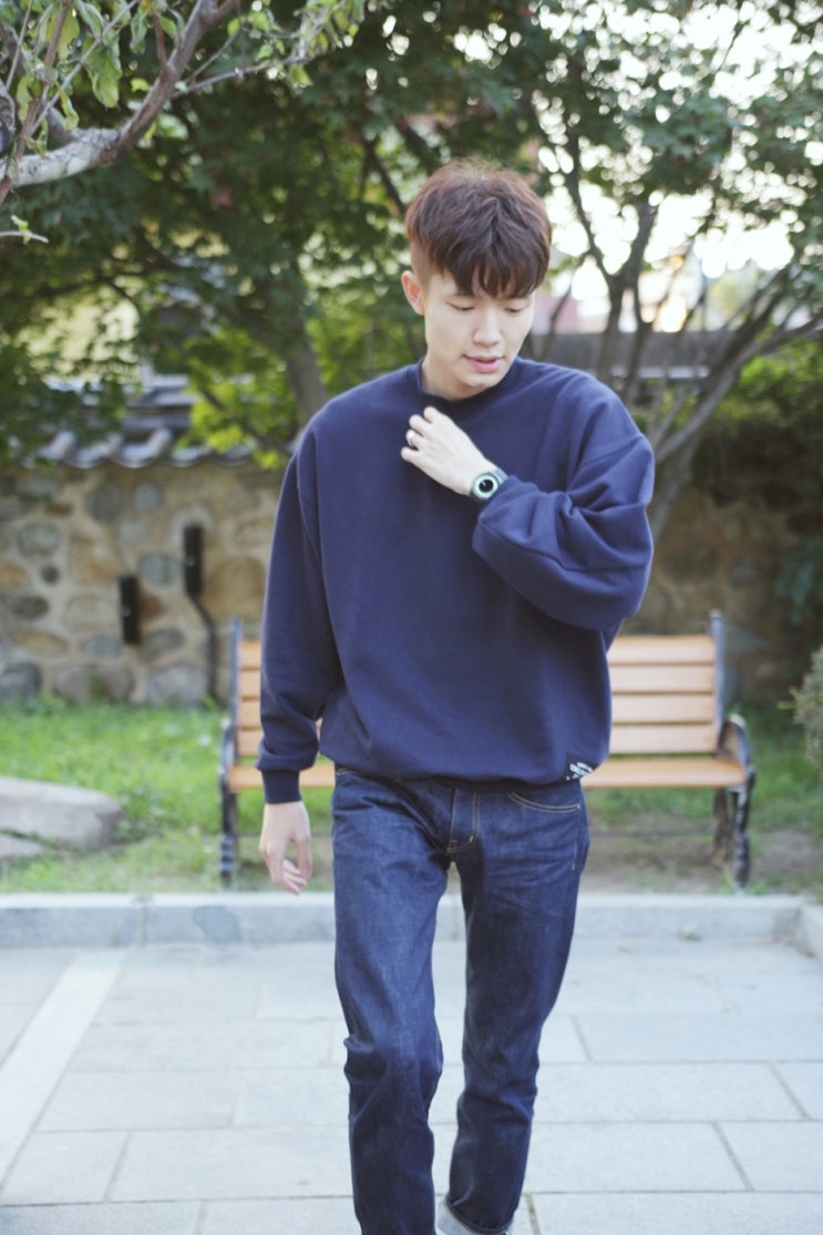 가을 대학생 패션 네이비 가오리맨투맨 코디 : 네이버 블로그