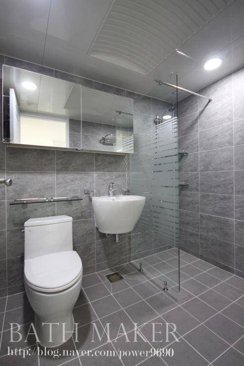 바스메이커 진한 그레이톤 욕실 인테리어하기 아파트 욕실리모델링 사진 