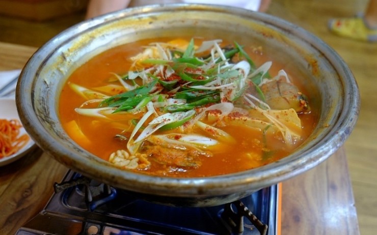  뜨끈시원허다 덩태찌개 굿뜨>_<