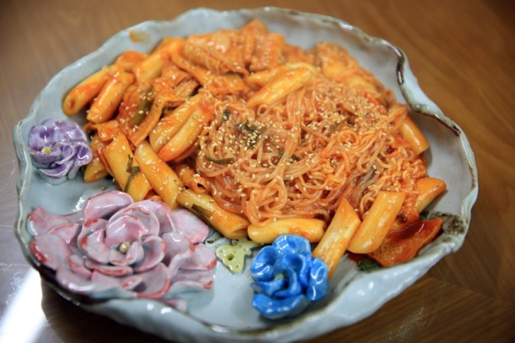  아들녀석과 야식 으로 떡볶이 만들기 