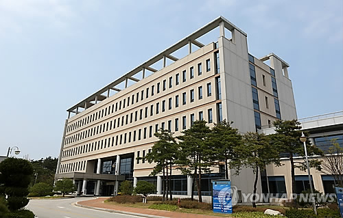 회사자금 빼돌린 강원 최대 상조회사 전 대표 구속기소 회사자금 빼돌린 강원 최대 상조회사 전 대표 구속기소