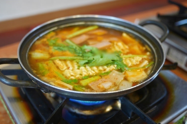  서울 이촌동 일미부대찌개