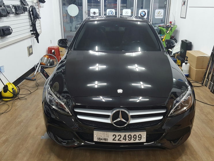  벤츠 뉴C클래스 200D W205 터치네비 후방 장착