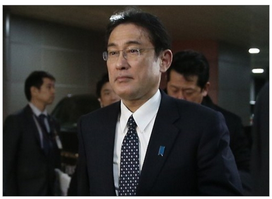일본 <b>외무상</b> “<b>소녀상</b> 이전될 것...‘한일협상’ 비문서화는... 