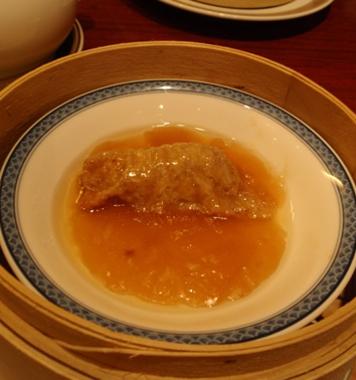  너무 맛잇어 친구하나 남겨준 만두!!