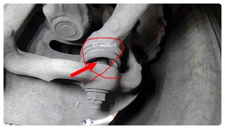  벤츠S350L 뚝딱뚝딱 하체소음수리 컨트롤암교환 K1모터스