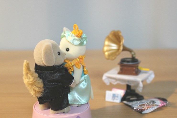  [실바니안] 왈츠 피규어 세트(Waltzing Figures Set)