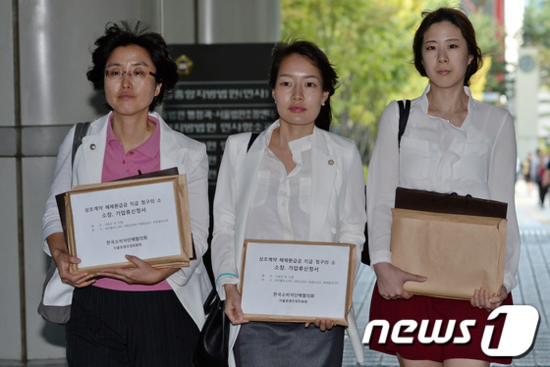 상조업체 100곳 줄폐업 비상…회비는 절반만 반환, 가입 때 조심해야 - 1년새 30곳 문닫아...현재 223곳만 남아, 선수금 함부로 운용하다 50% 보유 규정 어기면 폐업 상조업체 100곳 줄폐업 비상…회비는 절반만 반환, 가입 때 조심해야 - 1년새 30곳 문닫아...현재 223곳만 남아, 선수금 함부로 운용하다 50% 보유 규정 어기면 폐업