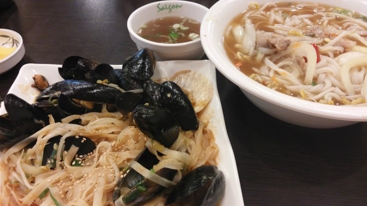  쌀국수 월남쌈 좋아하세요? 요기 끝내줘요