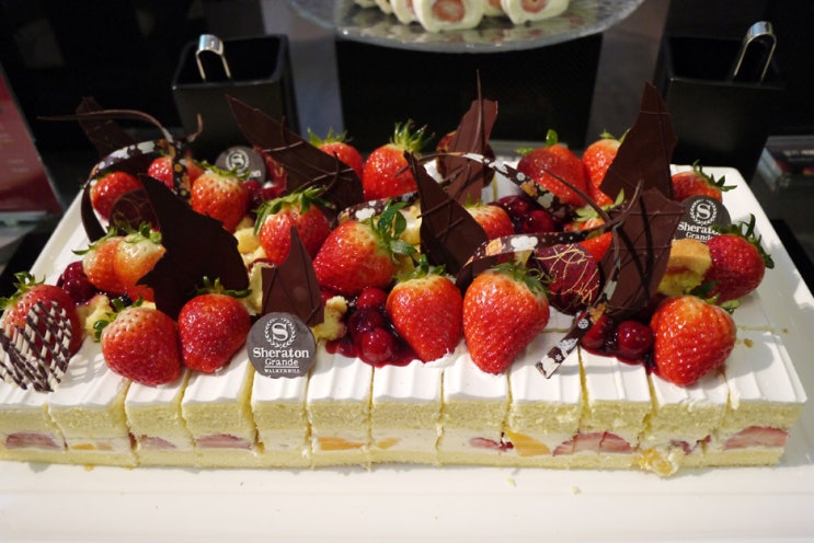쉐라톤 워커힐 딸기뷔페 Very Berry Strawberry 가격, 할인 정보 쉐라톤 워커힐 딸기뷔페 Very Berry Strawberry 가격, 할인 정보