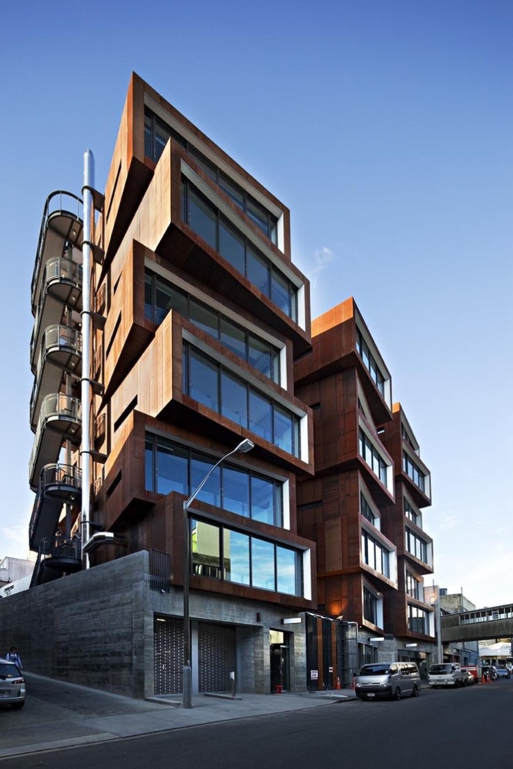 모듈 매스의 블럭 조합이 인상적인 Ironbank Building 모듈 매스의 블럭 조합이 인상적인 Ironbank Building