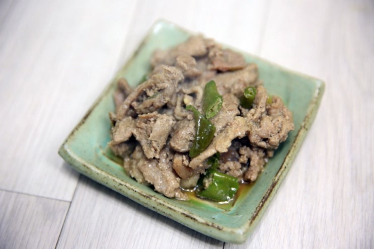  자취생 간단요리 이마트 에브리데이 간장 불고기 맛이 괜찮네요. 