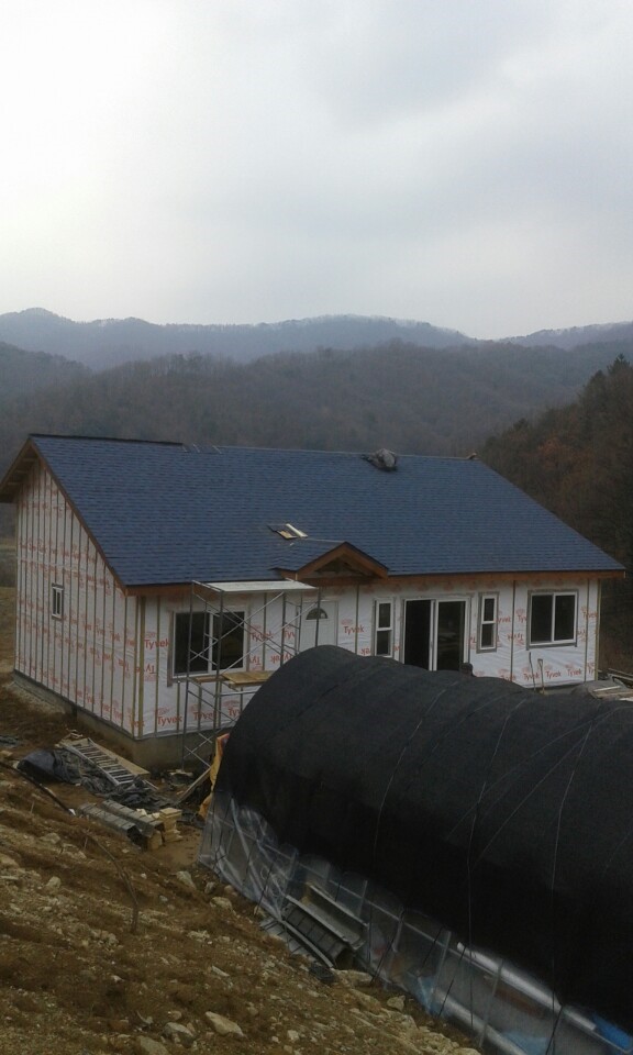 아스팔트 슁글작업