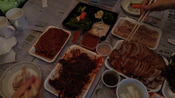 푸짐이 왕족발! 후아유 강릉게스트하우스 경포대점 배달 OK! 강릉 맛집! 지인 맛집!