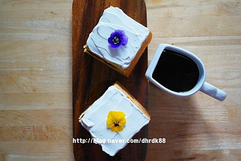 봄봄케이크 이미지