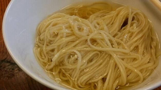  한달권을 끊으면 저렴해지는 라면집