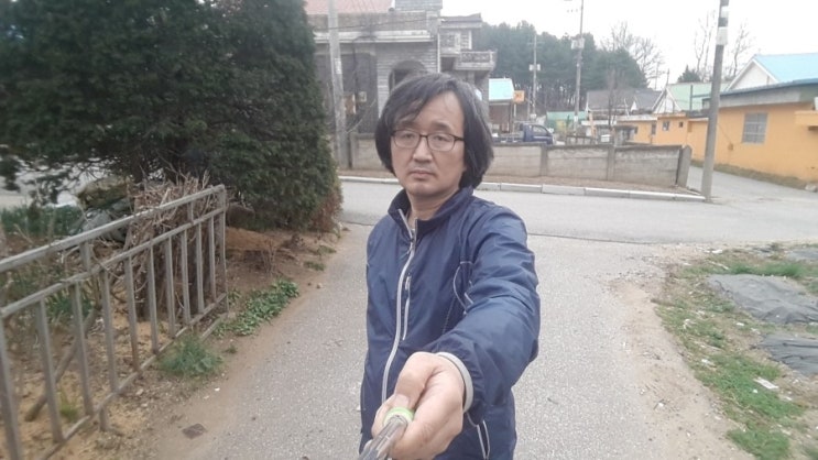  3월 29일 첫 셀카봉 사진