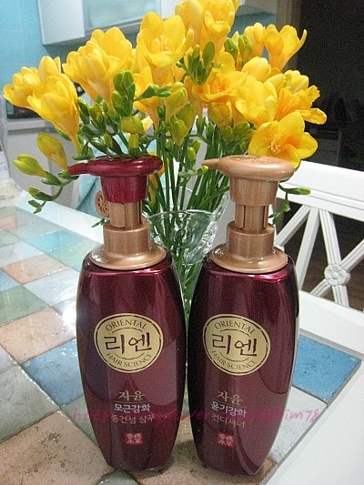 리엔 자윤샴푸 자윤컨디셔너로 중건성두피에 모근도 강화하고 촉촉촉 윤기모발만들어 보세....