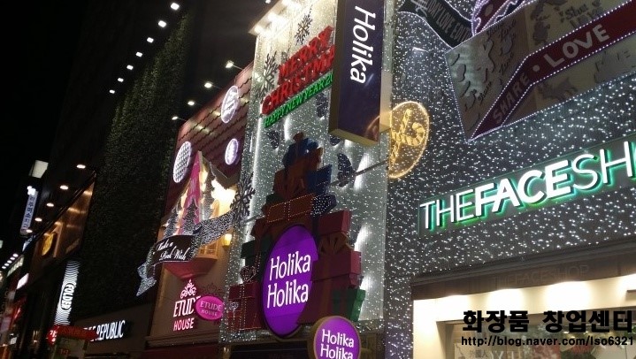 특정상품 의존도가 높아 고민중인 화장품 로드숍 업계들... 특정상품 의존도가 높아 고민중인 화장품 로드숍 업계들...