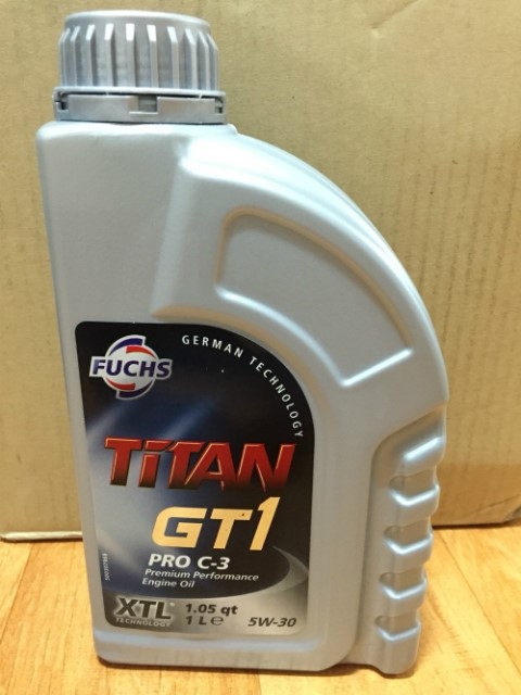  엔진오일을 훅스 타이탄 GT1 PRO C3 5W30로 교체해보았다.