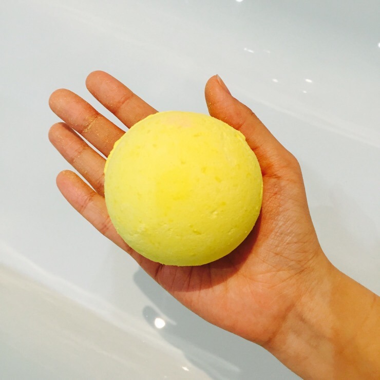 영국 제품 후기 : 러쉬 입욕제(Fizzbanger Bath Bomb) 후기