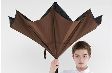 거꾸로 쓰는 우산 "레그넷 우산 라이트"