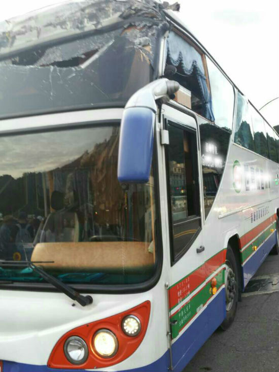 여행객 두번 울리는 해외여행자보험 - 여행사마다 보상한도와 기준 달라...일부는 별도 가입도