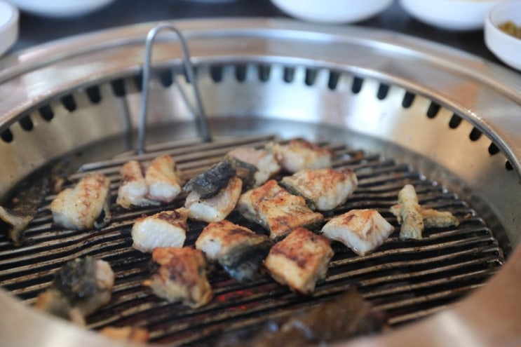  장어구이 이렇게도 맛있을수가 있군요.. 