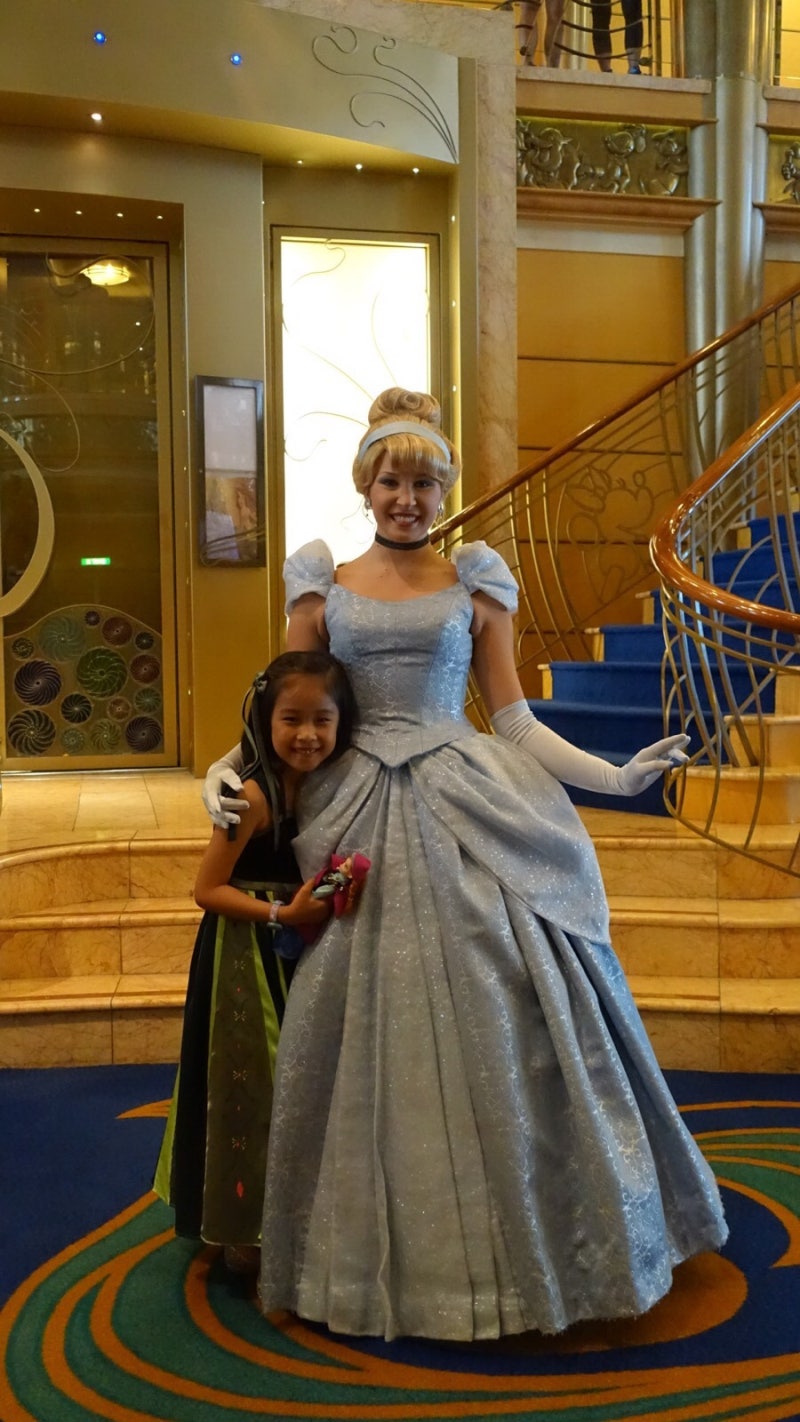 디즈니크루즈] Day at Sea - 캐릭터 part1 : 네이버 블로그, image size:800x1422