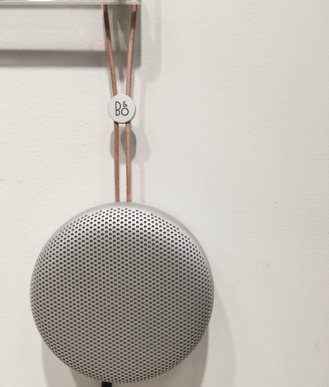  [B&O A1 개봉기] 뱅앤올룹슨 A1 베오플레이 B&O 블루투스 포터블스피커 사운드 개봉기 광주애플샵 이마트애플샵 상무지구이마트 상무지구애플샵