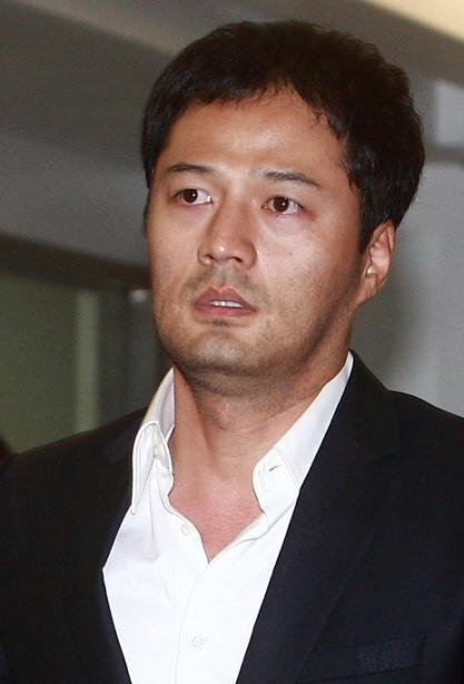 <b>김성민</b>, 필로폰 <b>투약</b> 혐의 구속..트위터에 <b>심경</b> 고백 "죄송하다"