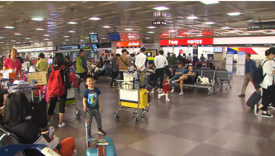  활기 띄기 시작하는 지역 공항