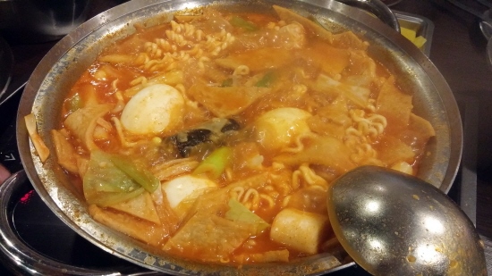 [서교동/홍대입구] 무한 즉석떡볶이 "빨간망토" - 폐업