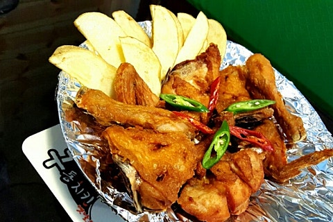 구통치킨 이미지