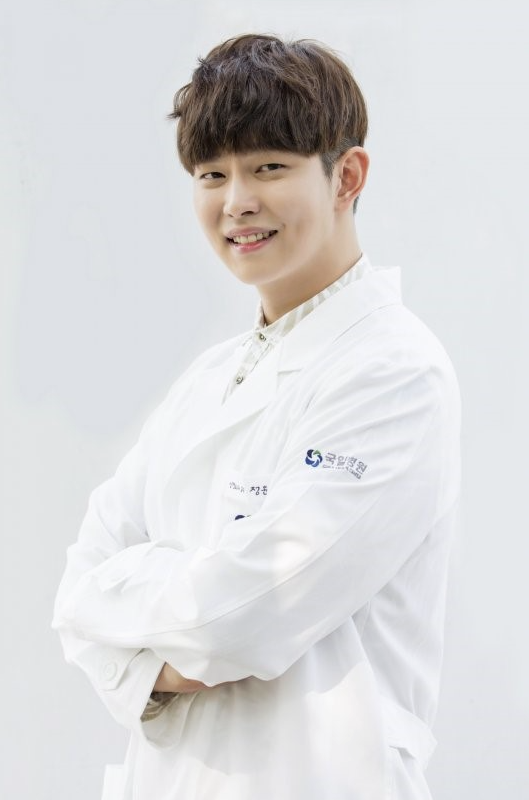 [요즘핫스타] 닥터스 윤균상의 미친 비율! 먼들 안멋짐? 사진짤