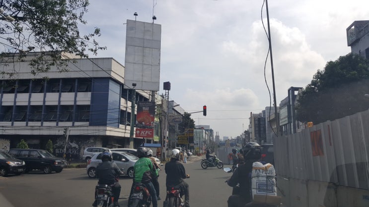 [인도네시아] 자카르타 아이폰 사고 요시노야 그리고 과일가게