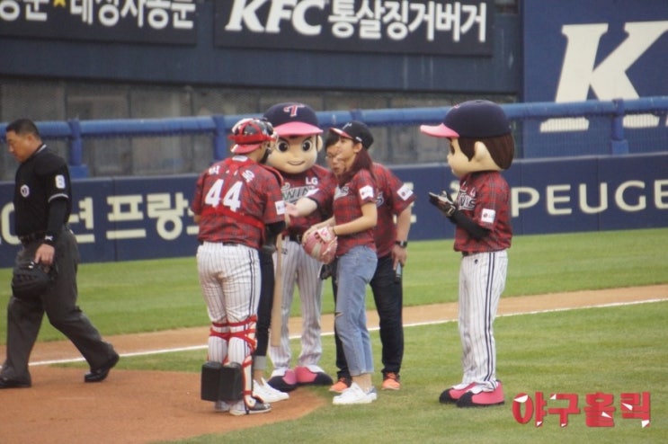 <b>전소미</b> 임나영 <b>시구</b> 시타  ioi 동영상첨부