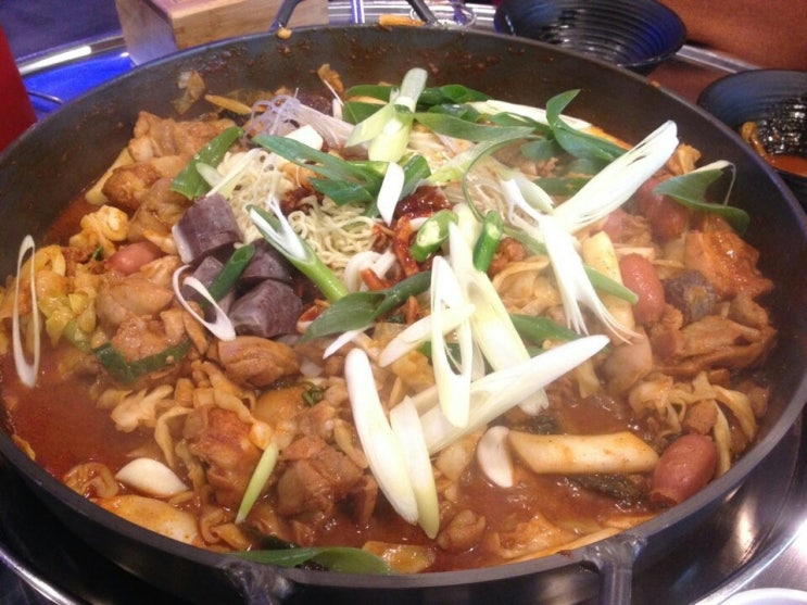  을지대맛집추천  배꼽빵빵 무한닭갈비맛있다
