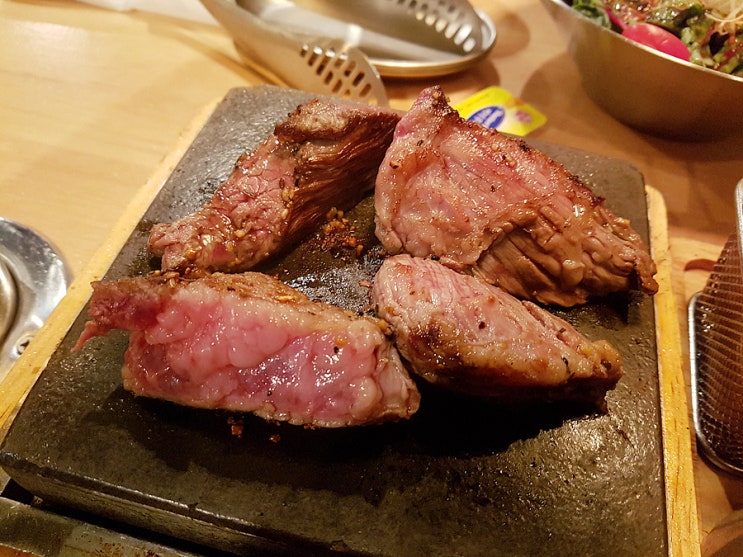  건대 스테이크 맛집 블랙스톤! 직접 구어먹어서 더 맛있다!