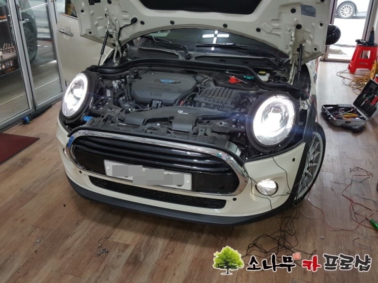  MINI 쿠퍼 후방카메라 및 전방 센서 장착