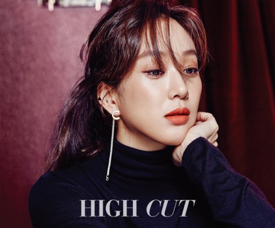 정려원 :: 하이컷 화보 : 정려원헤어 : 정려원메이크업 : 디올뷰티 : 루즈디올 : 순수설레임점 정려원 :: 하이컷 화보 : 정려원헤어 : 정려원메이크업 : 디올뷰티 : 루즈디올 : 순수설레임점