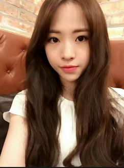오마이걸 '진이' 거식증으로 활동 잠정중단... 소속사는 치료지원~