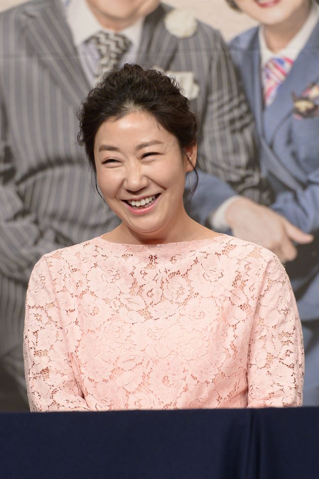 라미란:: 월계수양복점신사들 : 순수헤어 : 순수메이크업 : 라미란 헤어스타일 : 라미란 메이크업 : 순수이야기점 라미란:: 월계수양복점신사들 : 순수헤어 : 순수메이크업 : 라미란 헤어스타일 : 라미란 메이크업 : 순수이야기점