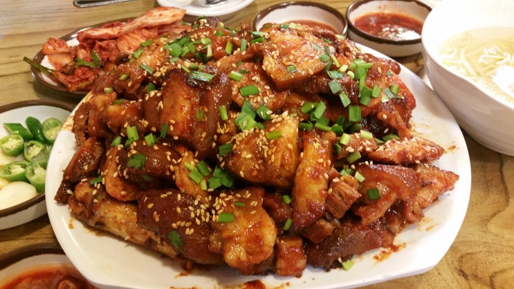모란 맛집, 매운왕족발!! 모란 맛집, 매운왕족발!!