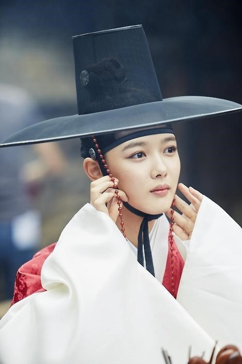 윤은혜부터 김유정까지…남장여자 로맨스 '흥행불패'