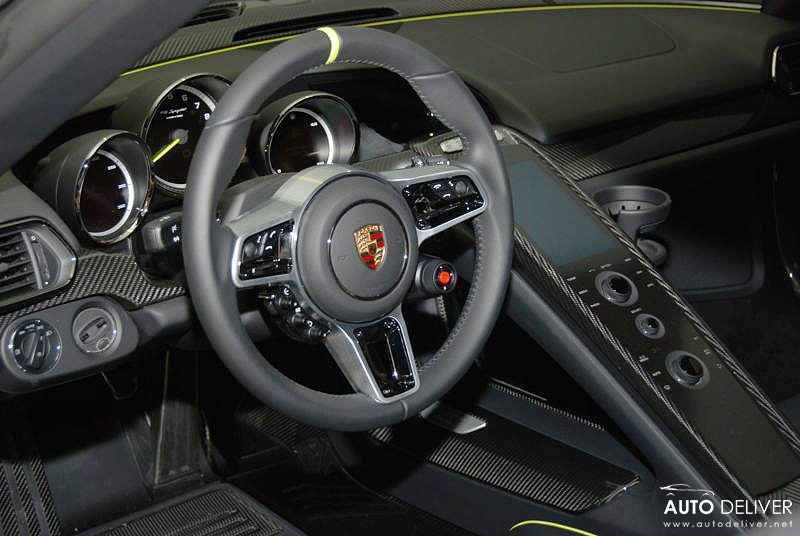 포르쉐 918 스파이더 2023 벽지