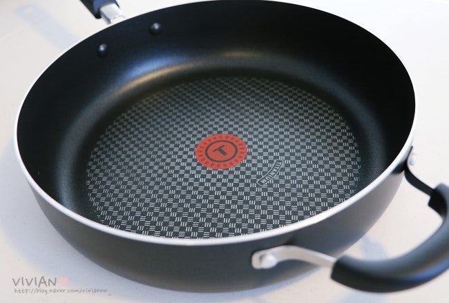 [주방용품]테팔 Tefal 티타늄 소테(saute)팬 솔직사용 후기