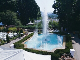  3. Toronto citypass - Casa loma, Royal ontario museum, AGO, Legislative assembly of Ontario, University of Victoria, Odsgoode hall, Toronto cityhall, 