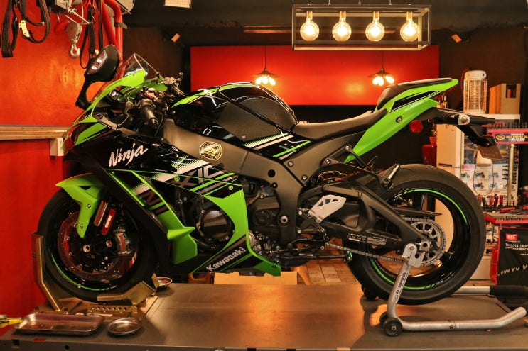  16` ZX-10R PIAA 혼 및 비상등 스위치 장착 - [바이킹넷 대전점 길스개러지]