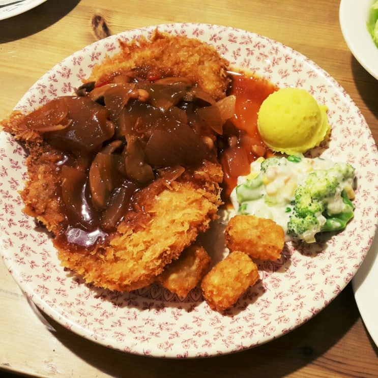  [헤이리 맛집] 크레타 돈가스 먹방!